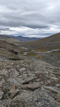 Kungsleden north from Tjaktja Pass